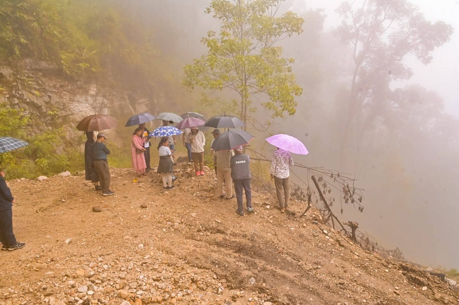Ssdma SSDMA, LR&DMD and DDMA (Soreng) conduct joint field visit to landslide ...