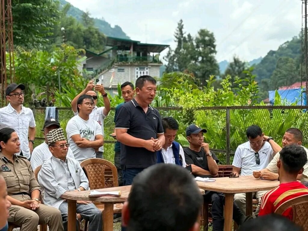 Gyalshing District Administration conducts joint Inspection of Rimbi-Singlitam landslide area. Tourism Minister, DC take stock of situation
