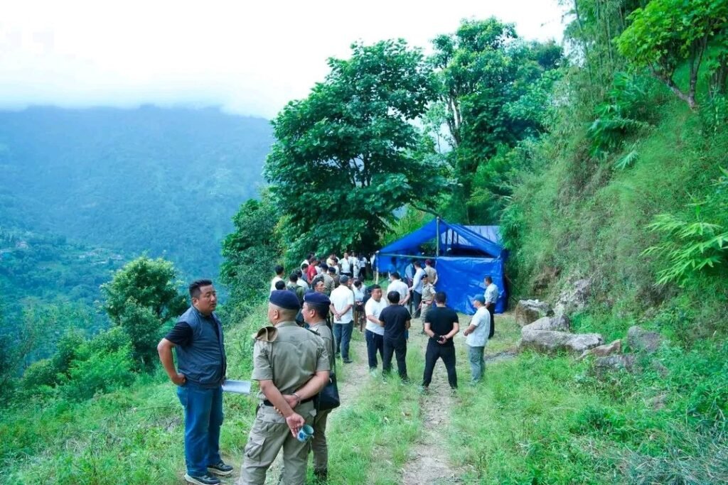 Gyalshing District Administration conducts joint Inspection of Rimbi-Singlitam landslide area. Tourism Minister, DC take stock of situation