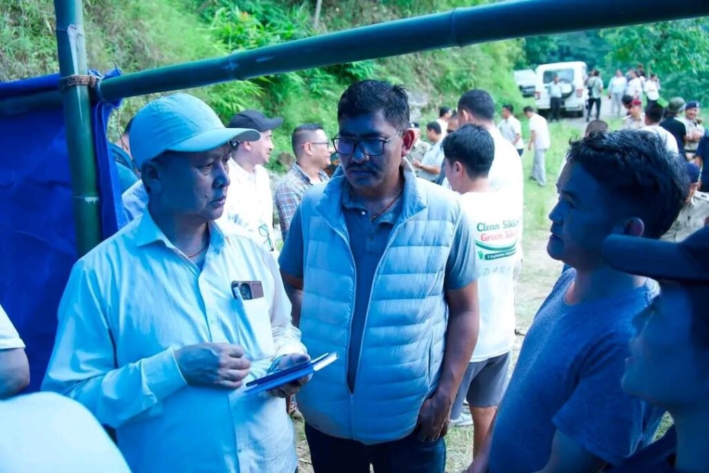 Gyalshing District Administration conducts joint Inspection of Rimbi-Singlitam landslide area. Tourism Minister, DC take stock of situation